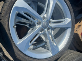 Audi rs pe 275 -30 R 21