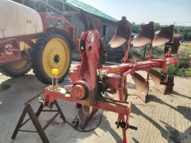 Plug Angeloni, trupițe 3+1, din 2018