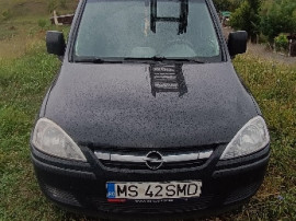 Opel Combo 1.7 CDTi 101 CP