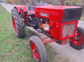 Tractor Universal 445. anvelope spate noi, pornire usoara la rece