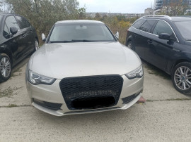 Dezmembrez Audi A5 Sportback 2.0 TDI CNHA 190 cai Quattro