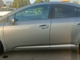 Toyota Avensis 2.0 din 2011