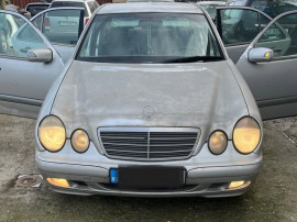 Mercedes E200 CDI functional pentru dezmembrat 2001