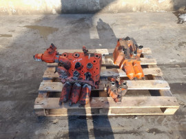 Distribuitor hidraulic O&K 546 pentru excavator pe roti O&K MH 5