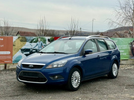 Ford Focus 1.6i 1596 cmc Pilot PDC Clima euro4