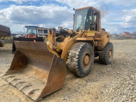 Dezmembrez incarcator frontal Vola Case 721B