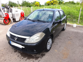 Renault clio autoturism