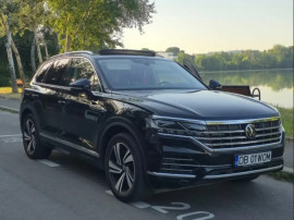 VW Touareg 2022 3.0 TFSI E-Hybrid 380CP - DYNAUDIO - Suspensie electronica