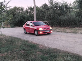 Dacia. Logan. Benzină.