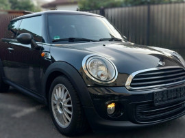 MINI One,R56,Facelift,11.2013 1.6 benzină Ediție Specială Midnight Black