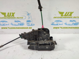 Broasca incuietoare usa dreapta spate a2220064099 Mercedes-B