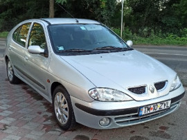 Renault Megane 1.6,16V, benzină.