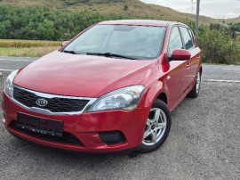 Kia Cee'd Facelift 1.6CRDi 116cp 6+1 Viteze Navigatie Camera