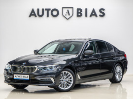 BMW Seria 5 530e iPerformance Aut. Luxury Line