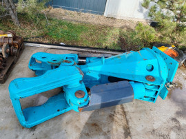 Foarfeca Hidraulica MB 400 Pulverizator pentru Excavator