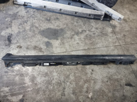 Bandou usa dreapta fata Volkswagen Touareg 2012