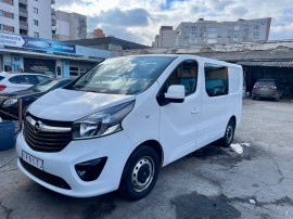 Opel Vivaro 5+ 1 Locuri + Marfă An Fabricație 2015