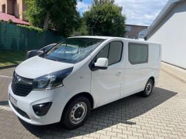 Opel Vivaro 5+ 1 Locuri + Marfă An Fabricație 2015