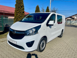 Opel Vivaro 5+ 1 Locuri + Marfă An Fabricație 2015