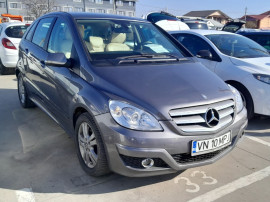 Mercedes Benz Clasa B 200