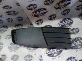 Grila proiector dreapta Skoda Octavia 3 2015