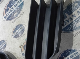 Grila proiector dreapta Renault Megane