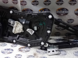 Motoras macara dreapta fata Volkswagen Passat CC 2014