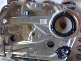 Macara geam dreapta fata Mercedes C-Class 2012