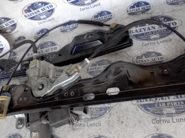 Macara geam stanga fata Opel Astra J 2011
