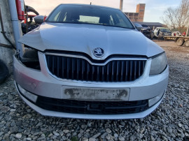 Fata completa Skoda Octavia 3 2015