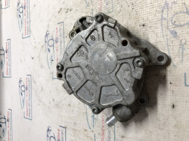 Pompa vacuum Audi A4 B8 2.0 Motorina 2012