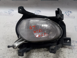 Proiector stanga Kia Ceed 2013