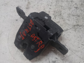 Broasca hayon Opel Astra J 2011