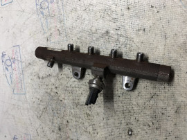 Rampa injectoare Dacia Duster 1.5 2013