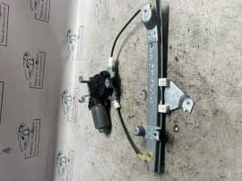 Macara geam stanga spate Nissan Qashqai 2012