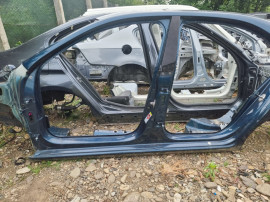 Prag stanga tabla Skoda Rapid Berlina - Benzina 2012