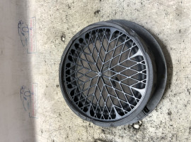 Boxa dreapta fata Audi Q5 2010