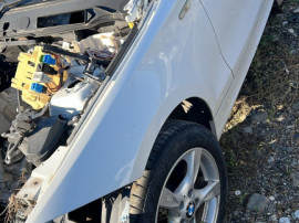 Aripa Stanga Fata BMW Seria 1 E88 2012