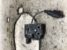 Broasca capota Audi Q5 2010