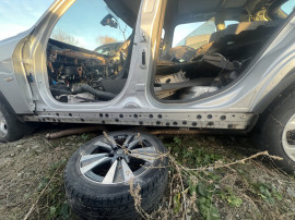 Prag stanga tabla BMW X1 2010