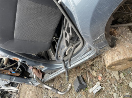 Prag stanga tabla Dacia Duster 2013