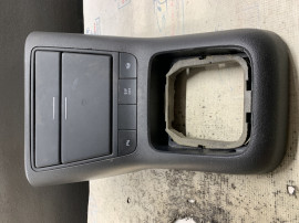 Consola centrala Volkswagen Golf 6 Plus 1.6 Motorina 2010