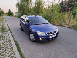 Ford Focus 1.8i Model Ghia Adus recent Acte valabile