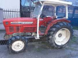 Tractor japonez yanmar
