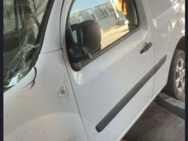 Dezmembrez Renault Kangoo 1.5 Diesel