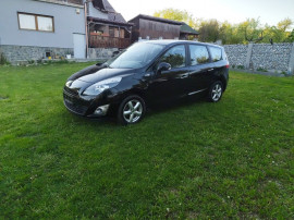 RENAULT SCENIC 5.LOCURI AN 2013