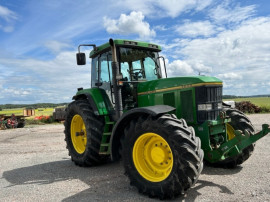 1997 Tractor John Deere 7600