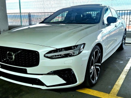 Volvo S90 T8 Ultimate Dark 2024 Plug-in Hybrid