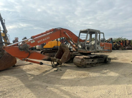 Dezmembrez excavator pe senile Hitachi EX 150