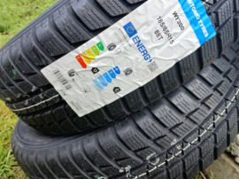 Anvelope iarnă 2 noi și 2 uzate foarte puțin